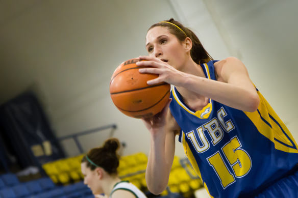 2013-01-19_cis-bask(w)_reg-ubc_8839_584x389 UBC Thunderbirds women's basketball on CiTR 101.9 FM Sports
