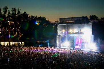 #MDBP #YVR #2014 || Photo by Jon Vincent