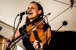 Local bluegrass fiddling legend, Kathleen Nisbet || Photography by Luis E. Busca for Discorder Magazine